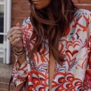 Zara blouse featuring a scarf-inspired paisley. XL